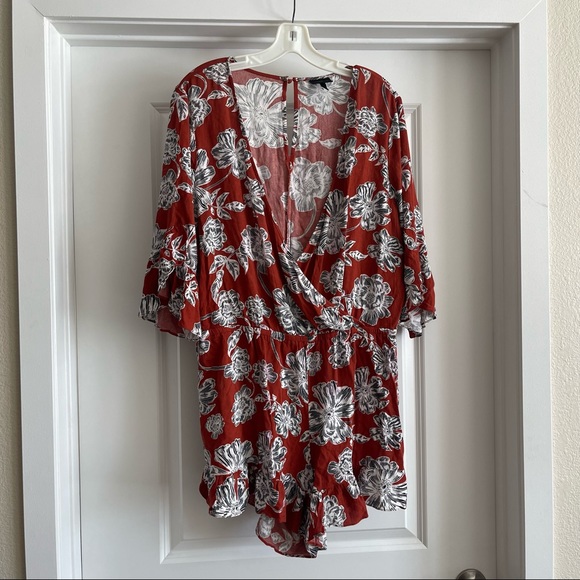 Romper - Picture 3 of 5